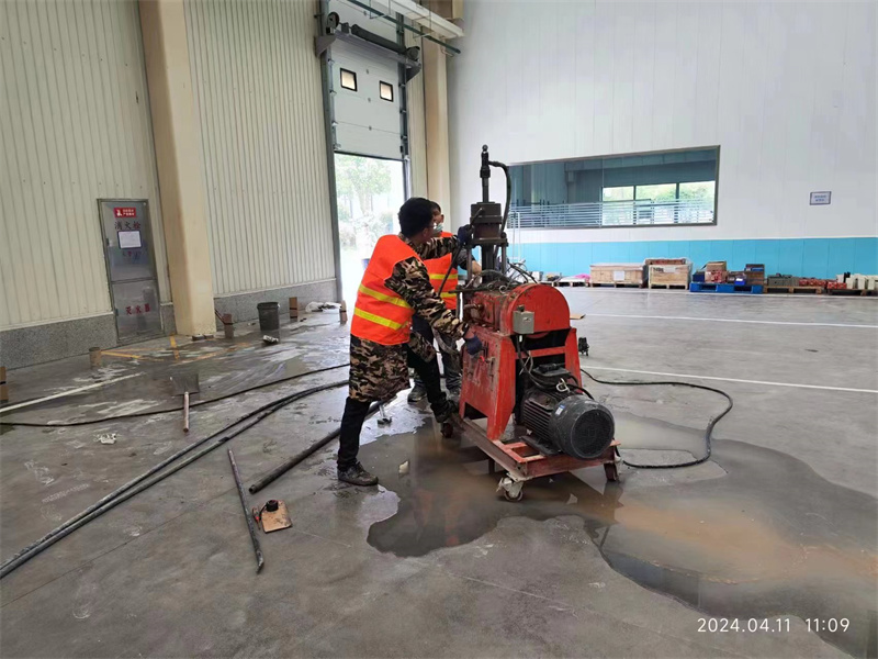 上栗厂房地面下沉塌陷注浆加固施工